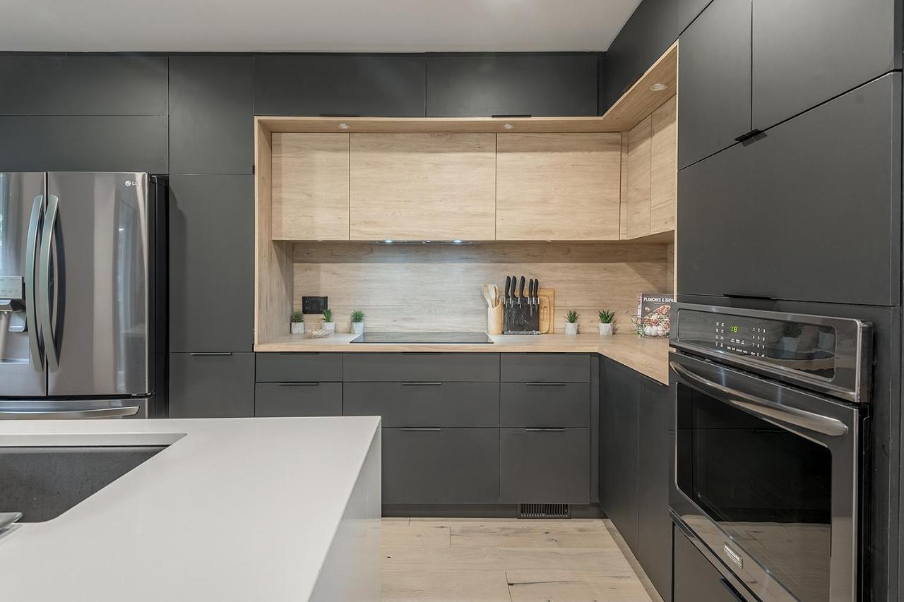 Free Parking Prime Location New Modern Condo ブロサード エクステリア 写真